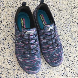 Skechers Dual-Lite memory foam shoes; women’s 10